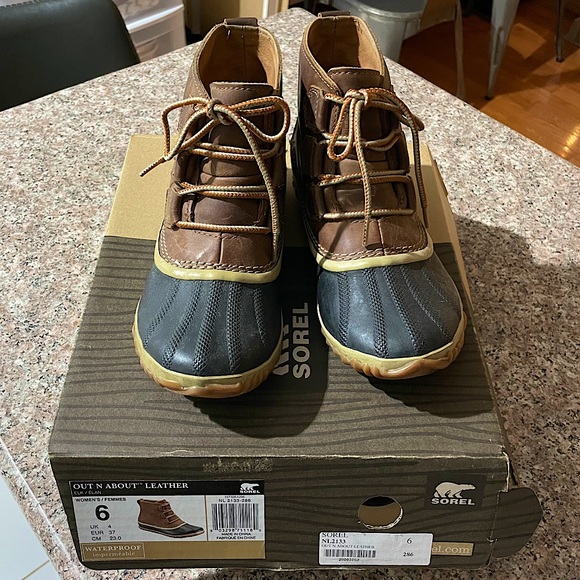 Sorel leather winter boots - Picture 1 of 3